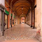 Piazza Vittorio Inn