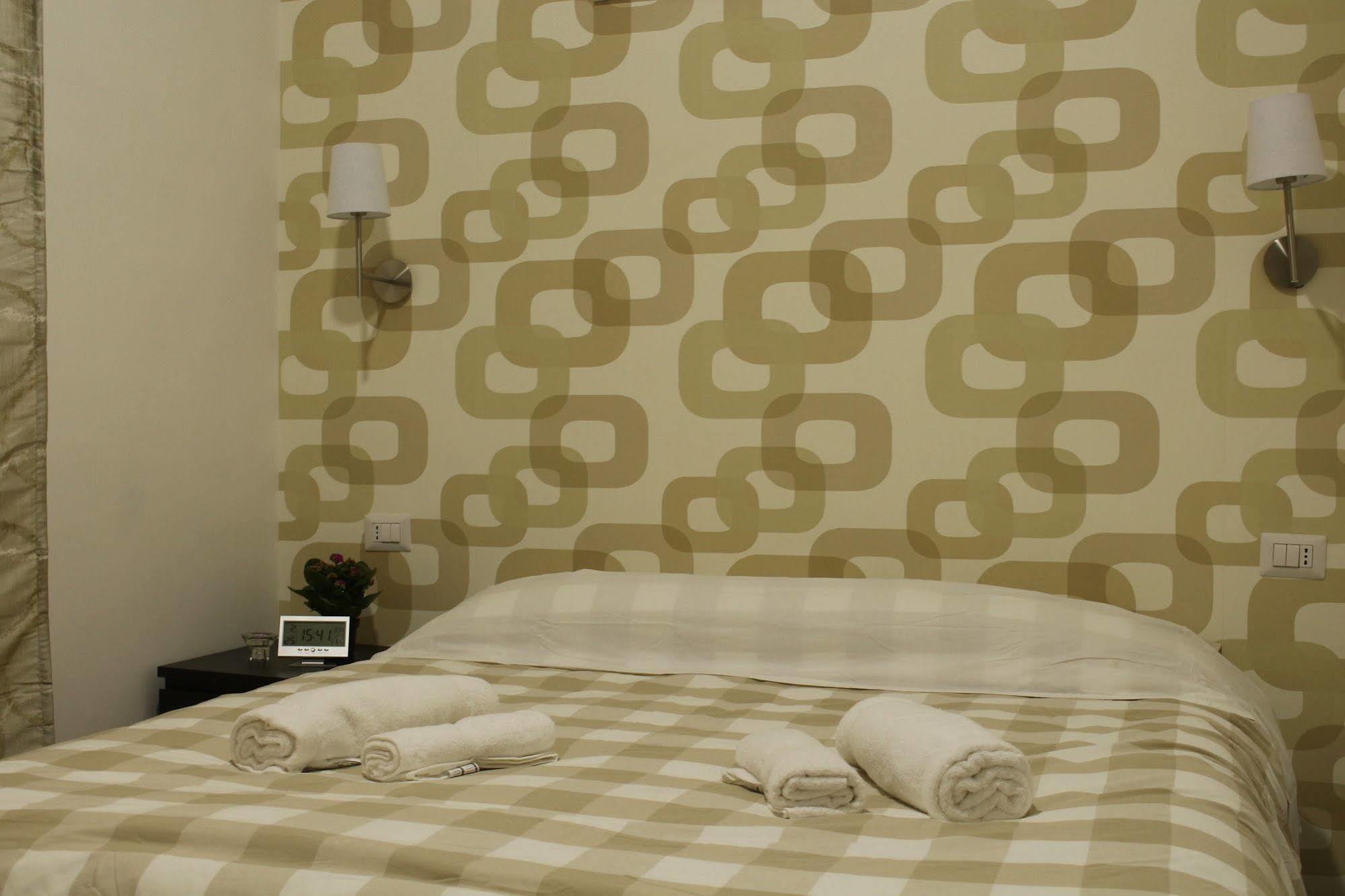 Hotel Piazza Vittorio 3*